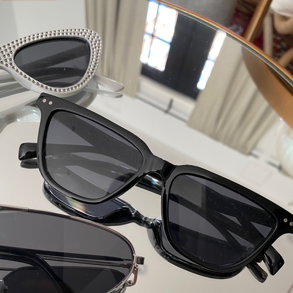 Brand New Sunglasses - Picture 3 of 4